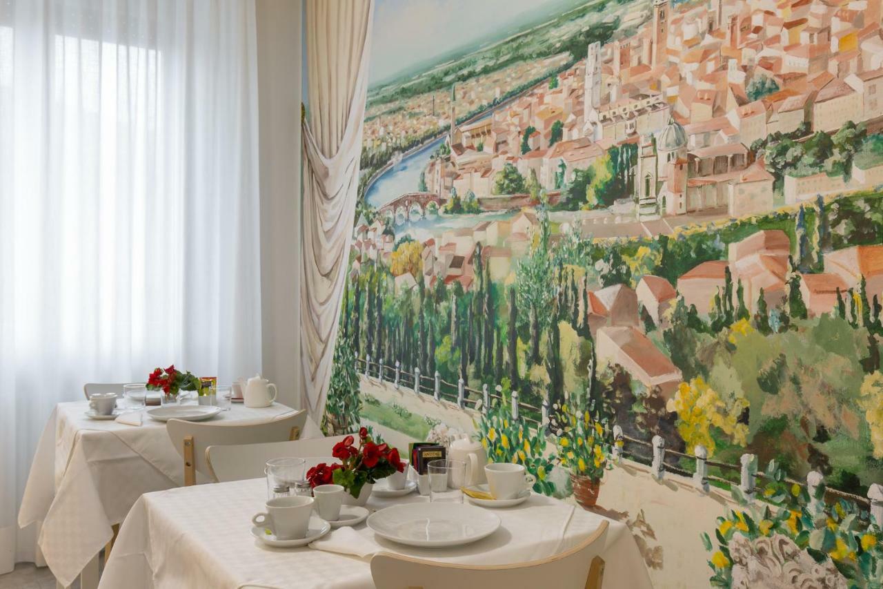 Bed and Breakfast Domus Fluminis Verona Esterno foto